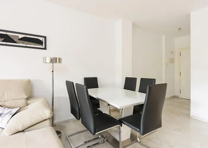 アパート Stylish 2-bed With Large Terrace & Pool