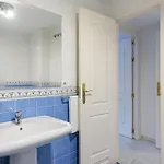 Apartamento Stylish 2-bed With Large Terrace & Pool *